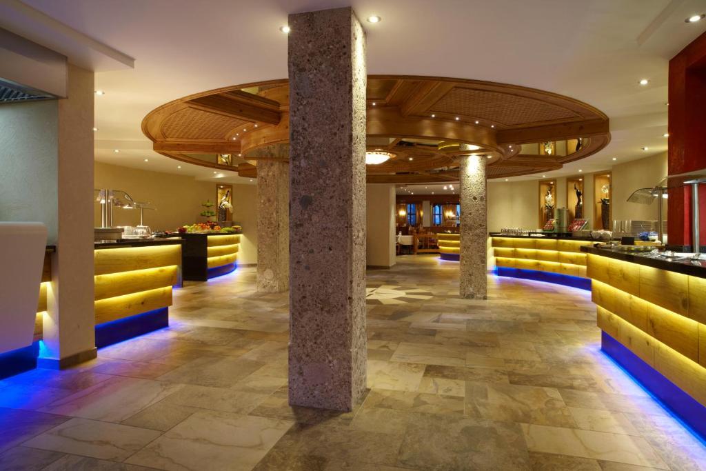 Familien Hotel Mozart リート・イム・オーバーインタール エクステリア 写真