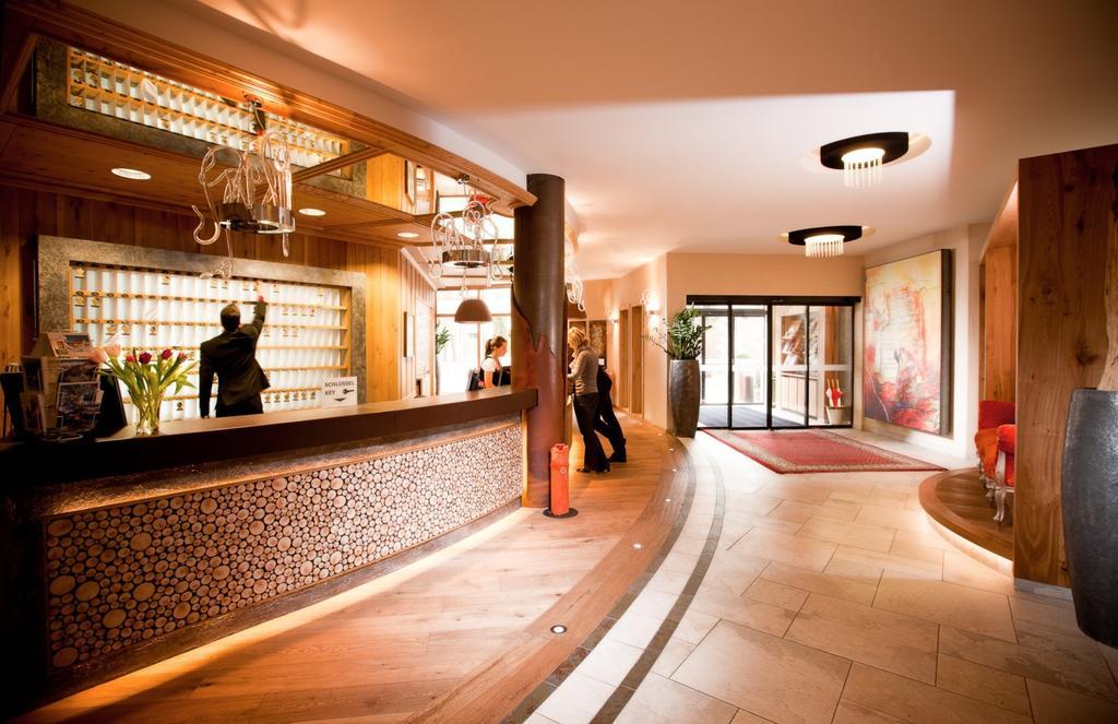 Familien Hotel Mozart リート・イム・オーバーインタール エクステリア 写真