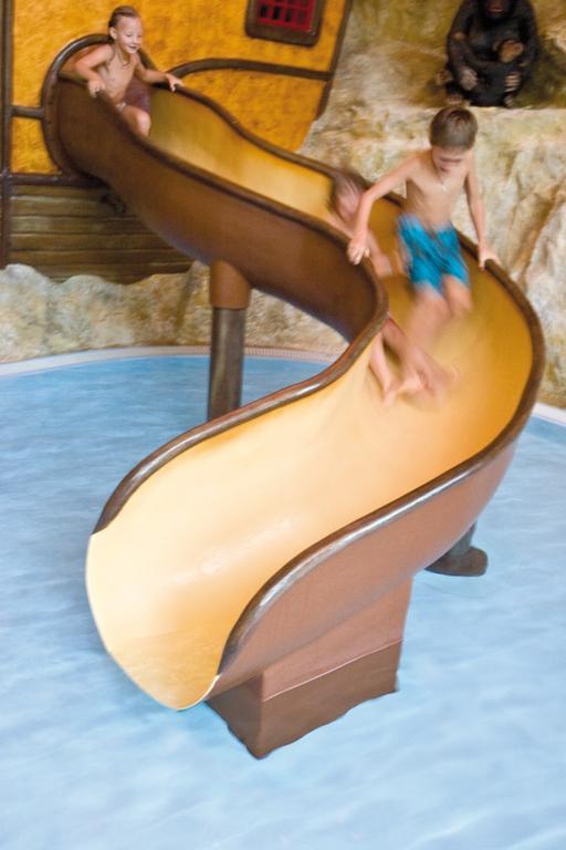 Familien Hotel Mozart リート・イム・オーバーインタール エクステリア 写真